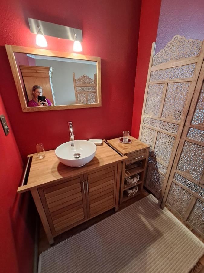Gite L'Hote-Antique ブイヨン エクステリア 写真